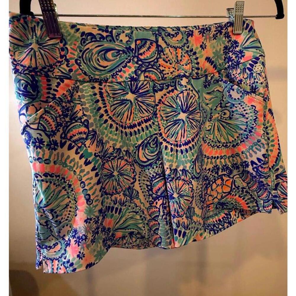 Lilly Pulitzer Colorful Print Shorts - Size 8